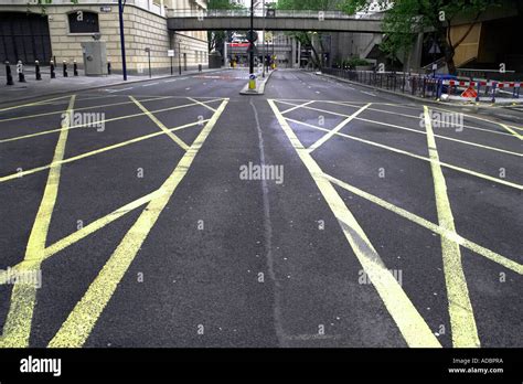 yellow box junctions London